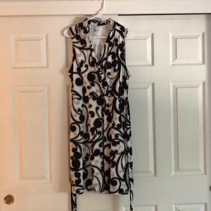 Sleeveless Black, grey, off white NY & Co dress.